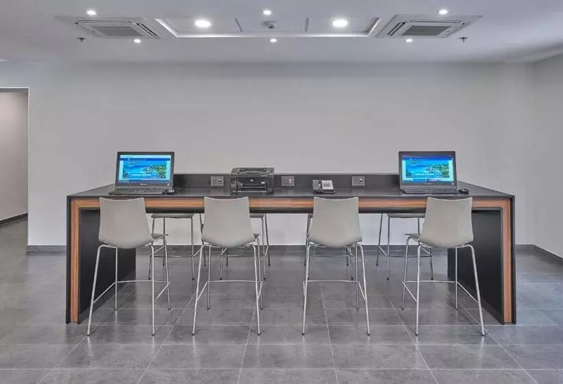 ホテル City Express By Marriott Lagos De Moreno