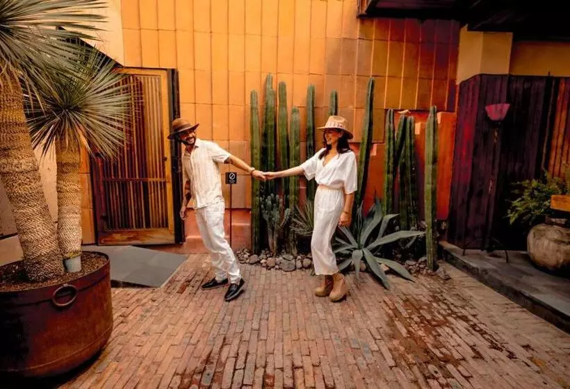 هتل El Recinto Luxury