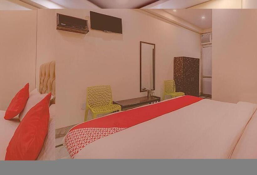 هتل Flagship 80874  Moon Palace