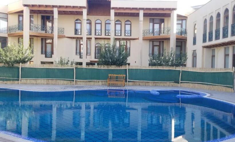 בית מלון כפרי Grand Ark Bukhara