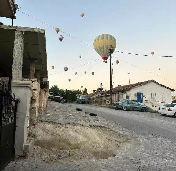 هتل Heritage Cave Inn