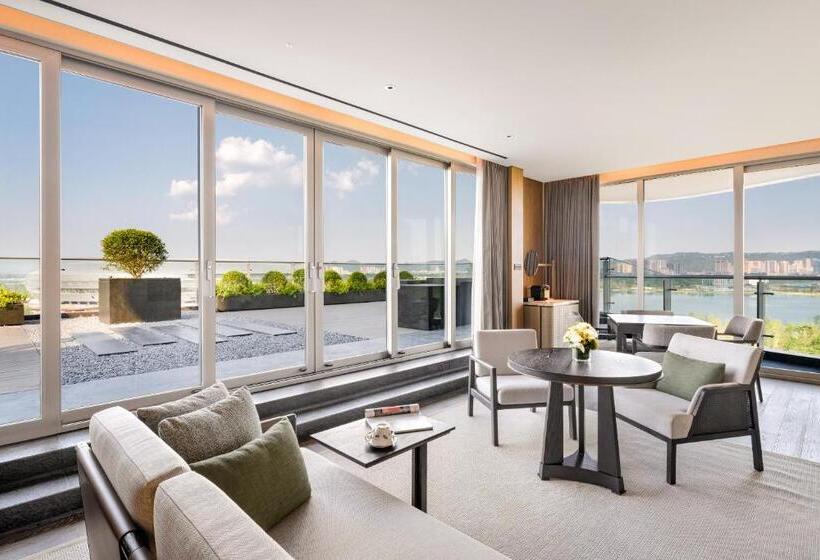 בית מלון כפרי Mumian Chengdu Dongan Lake