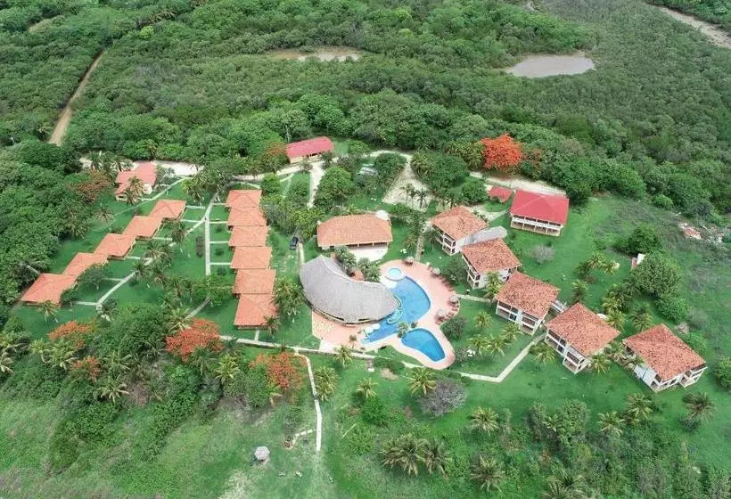 Hotelli Nandel Beach Resort