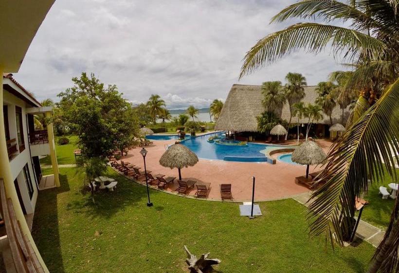 בית מלון כפרי Nandel Beach Resort