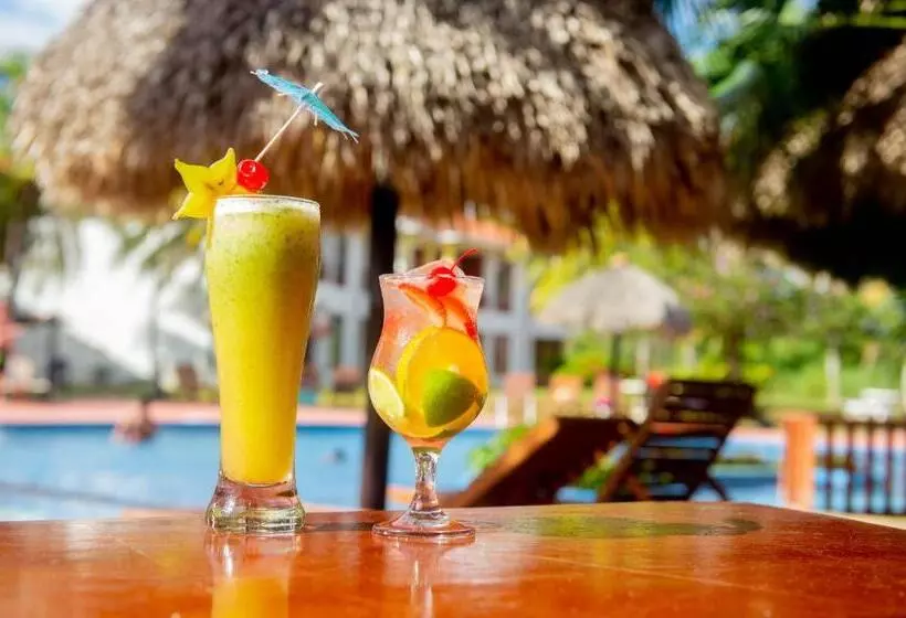 Hotelli Nandel Beach Resort