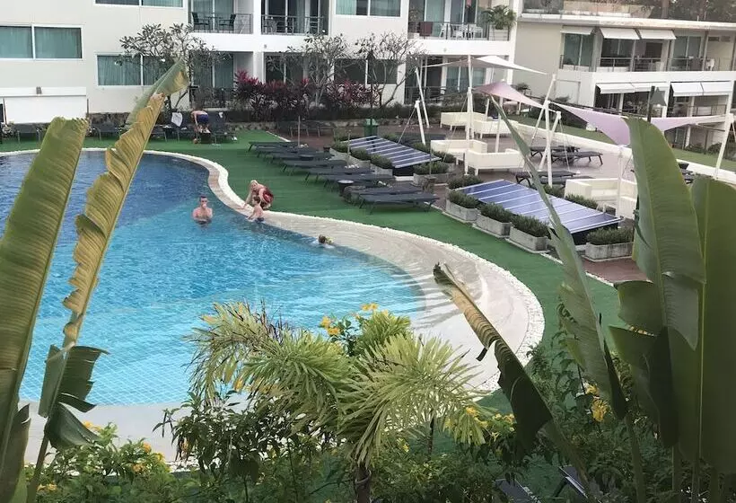 Karon Butterfly Residence