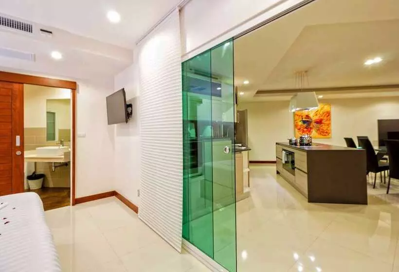 Karon Butterfly Residence