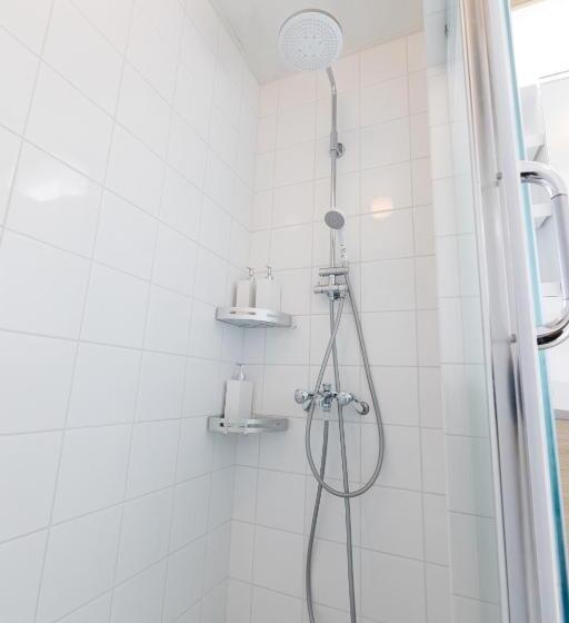 פנסיון オーシャンビューfortuna Yaka Ace 12名対応 海まで徒歩 シャワールーム 2 Bbq Ok