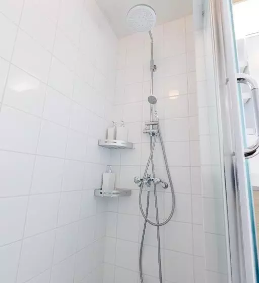 ペンション オーシャンビューfortuna Yaka Ace 12名対応 海まで徒歩 シャワールーム 2 Bbq Ok