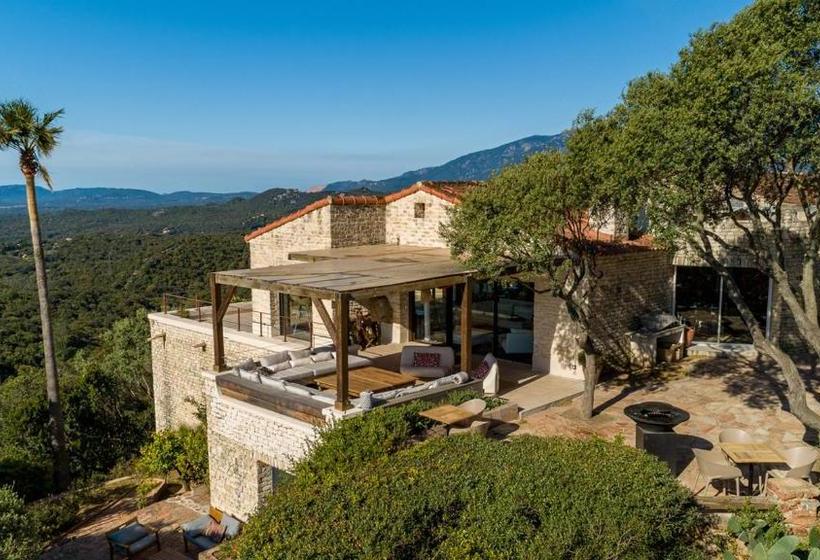 פנסיון Villa L'arbousière