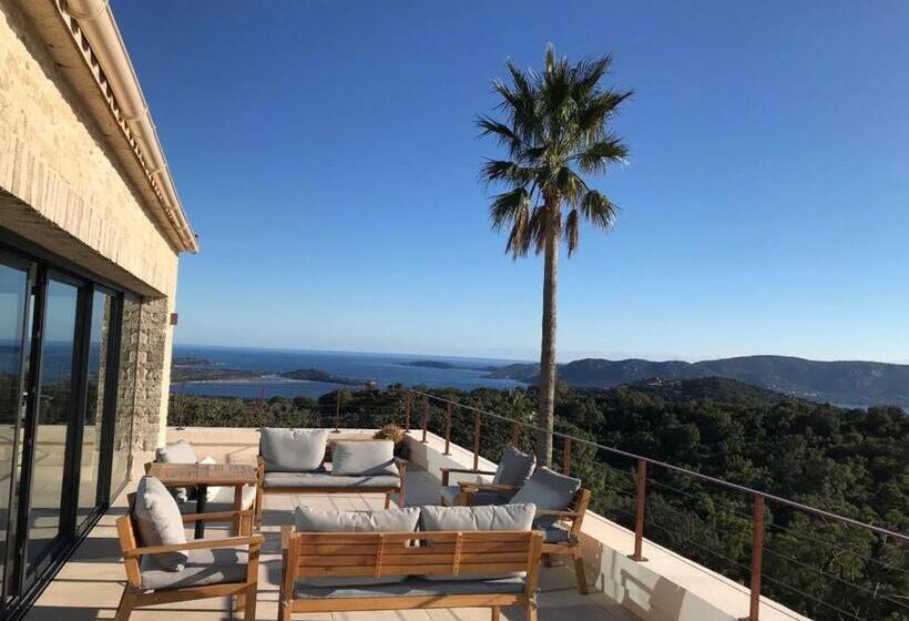 פנסיון Villa L'arbousière