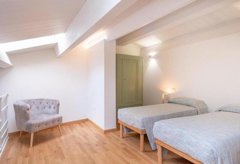 مبيت وإفطار Casa Flora