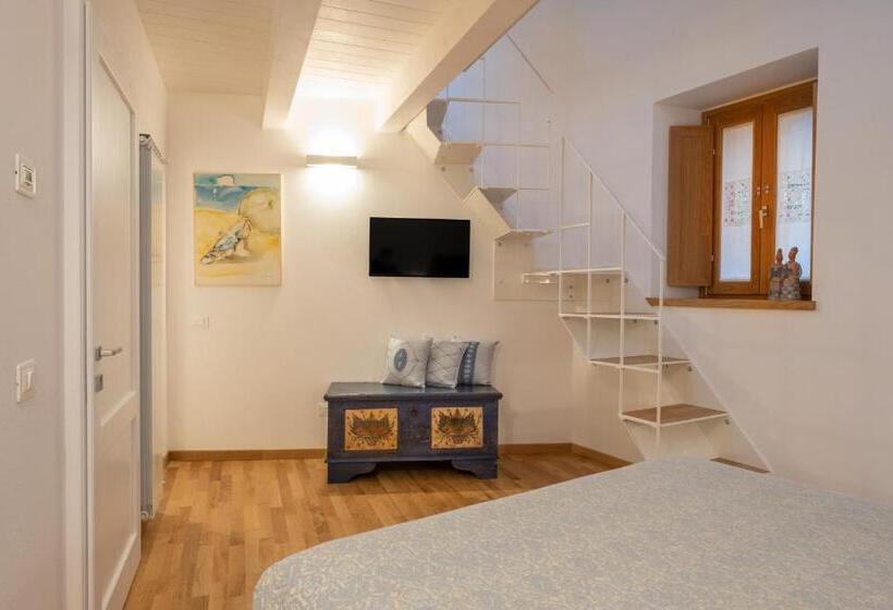 مبيت وإفطار Casa Flora