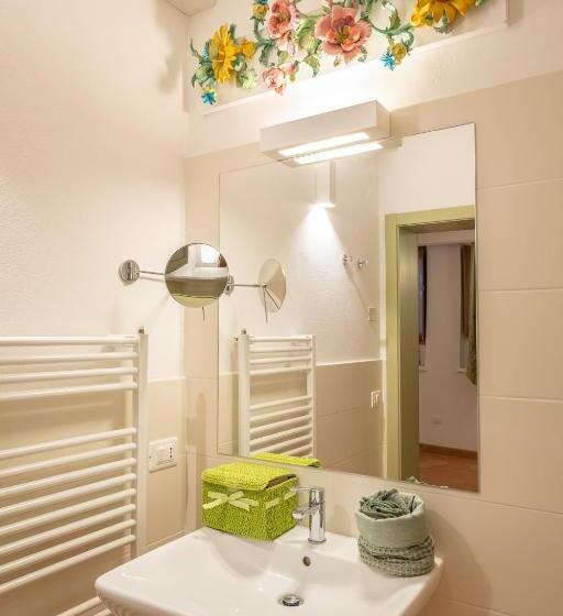 مبيت وإفطار Casa Flora