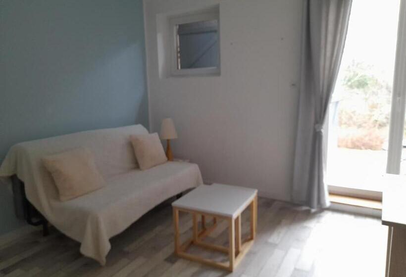 Bed and Breakfast L Amandaure