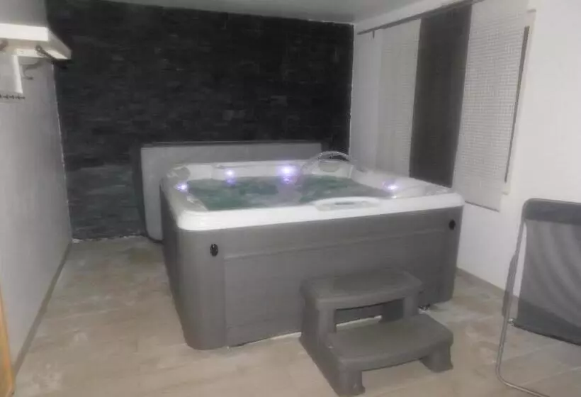 Aamiaismajoitus (B&B) L Amandaure