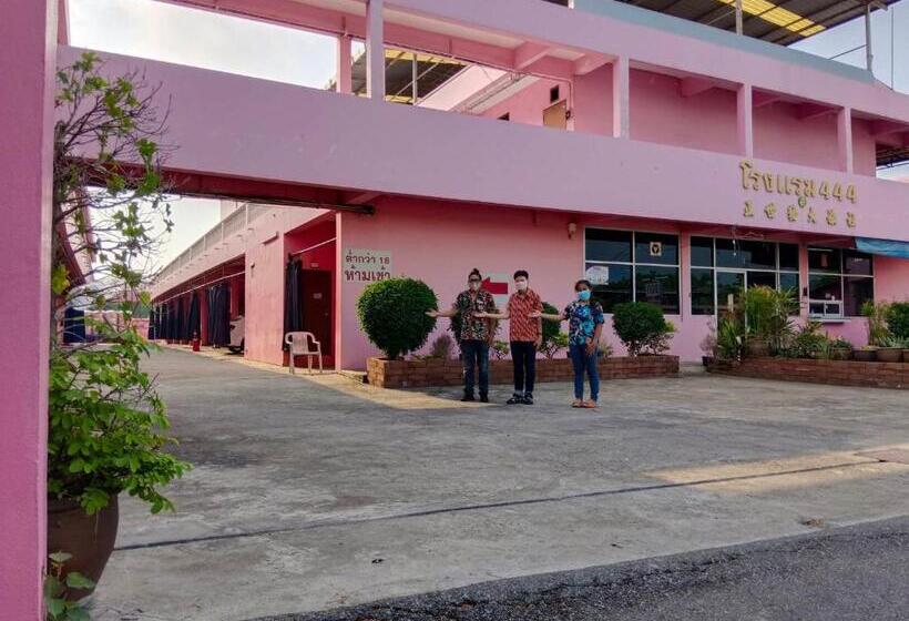 酒店 โรงแรม444