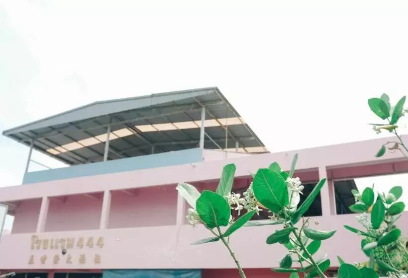 هتل โรงแรม444