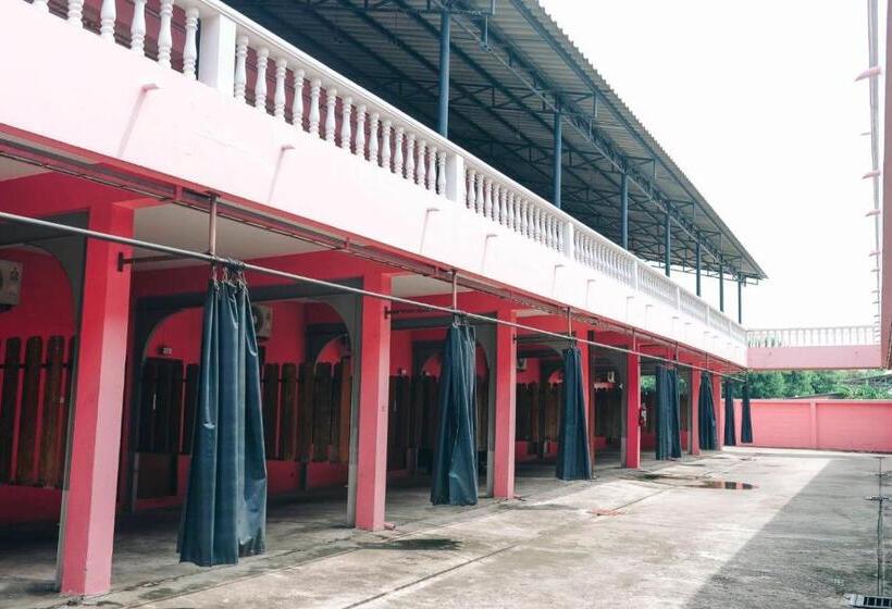 酒店 โรงแรม444