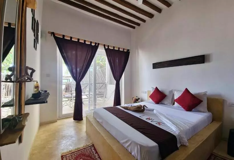 Hotelli Ayla Beach House