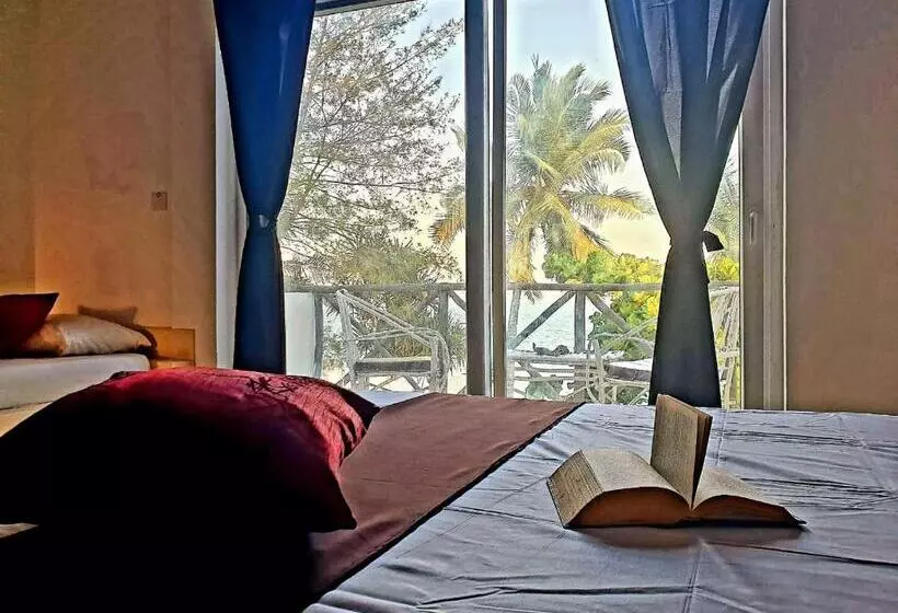 Hotelli Ayla Beach House