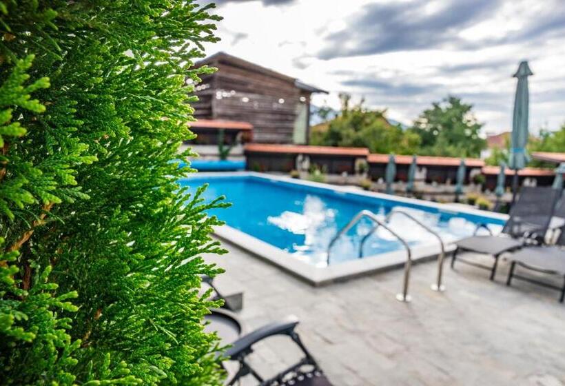 בית מלון כפרי Seven Springs