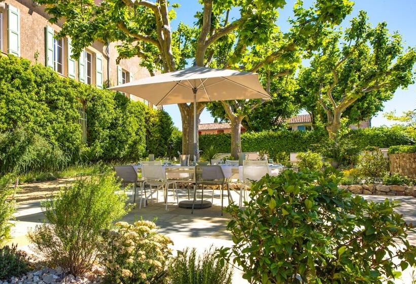 بنسيون Bastide Saint Estève