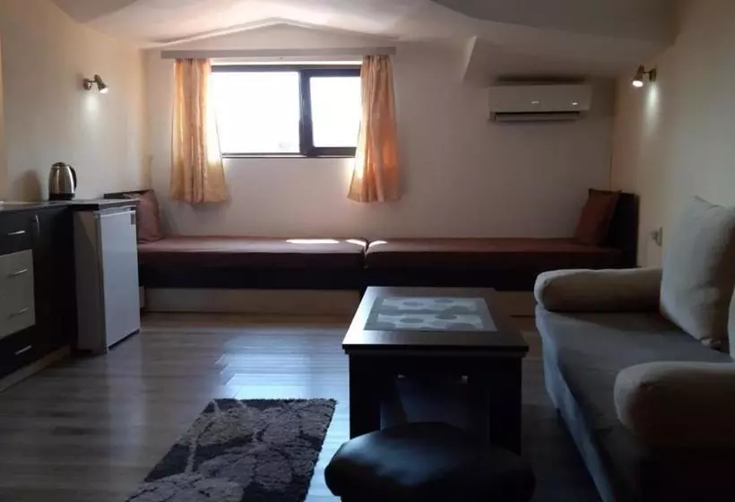 ペンション Guest House Bulgari
