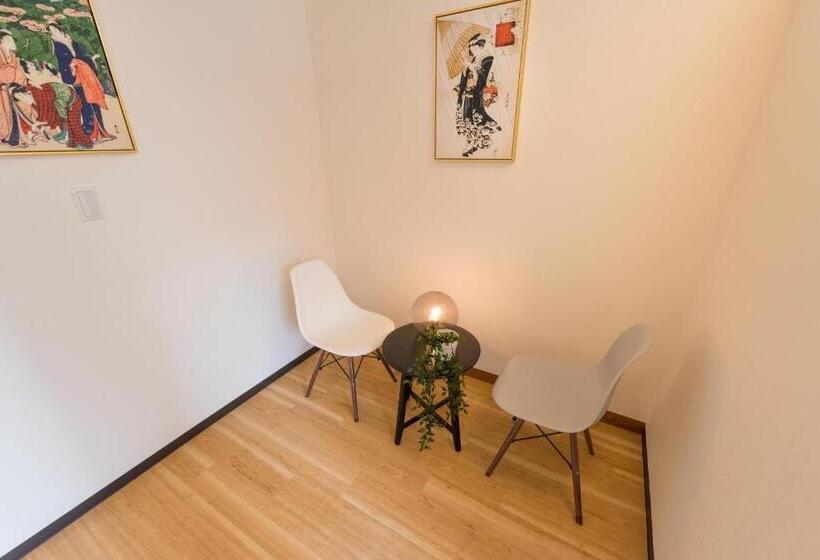 Tora Hotel Tokyo Ueno 寅ホテル 上野 D