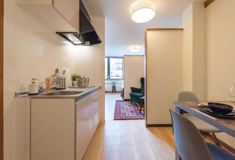 Tora Hotel Tokyo Ueno 寅ホテル 上野 D