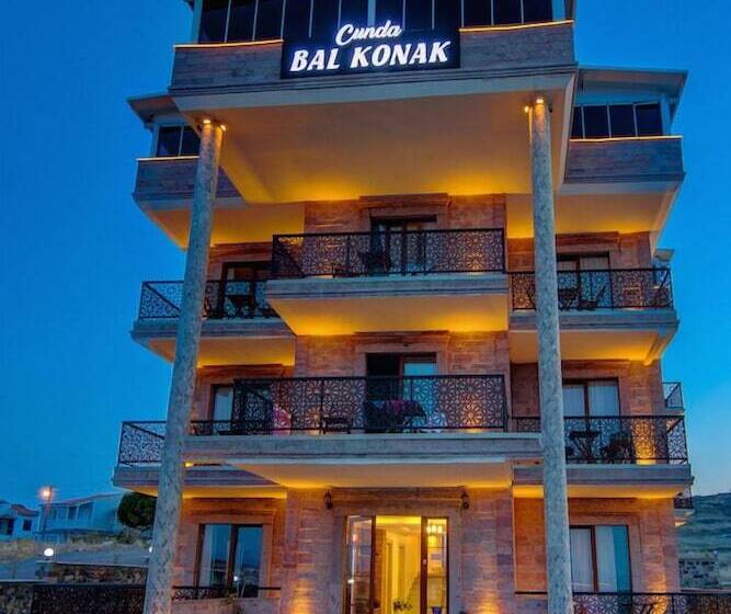 צימר Cunda Bal Konak