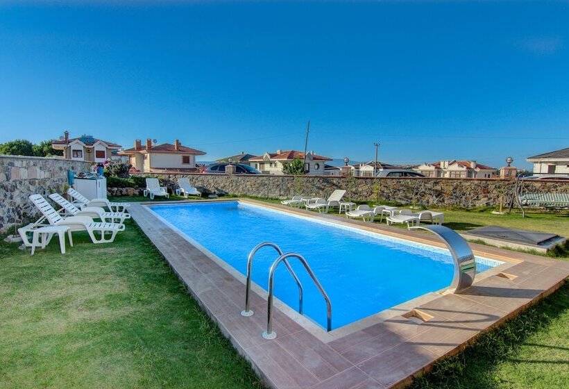 צימר Cunda Bal Konak