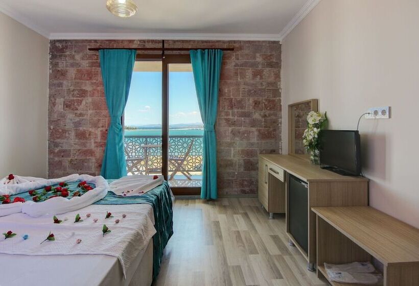 צימר Cunda Bal Konak