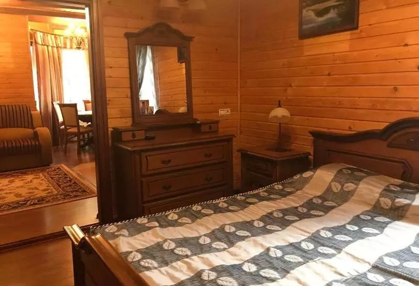 Aamiaismajoitus (B&B) Elf Cottage