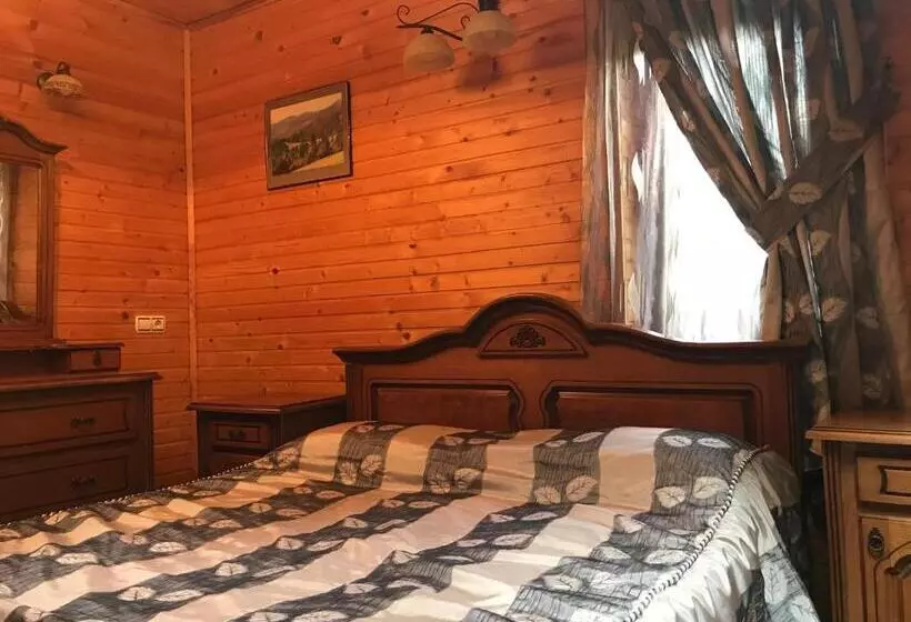 Aamiaismajoitus (B&B) Elf Cottage