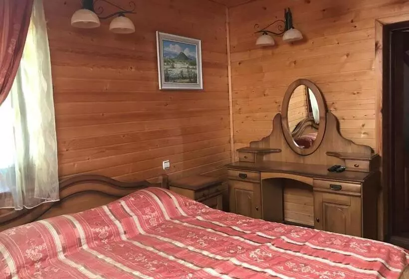 Aamiaismajoitus (B&B) Elf Cottage