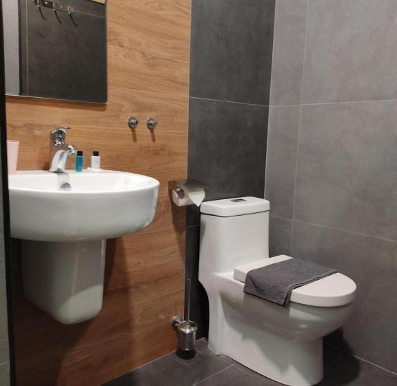 تختخواب و صبحانه Garden Lounge