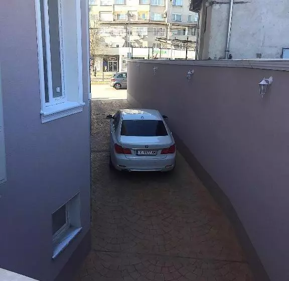 Family Hotel   City Hotel Yambol