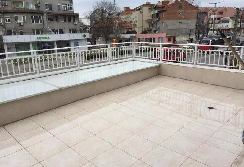 Family Hotel   City Hotel Yambol