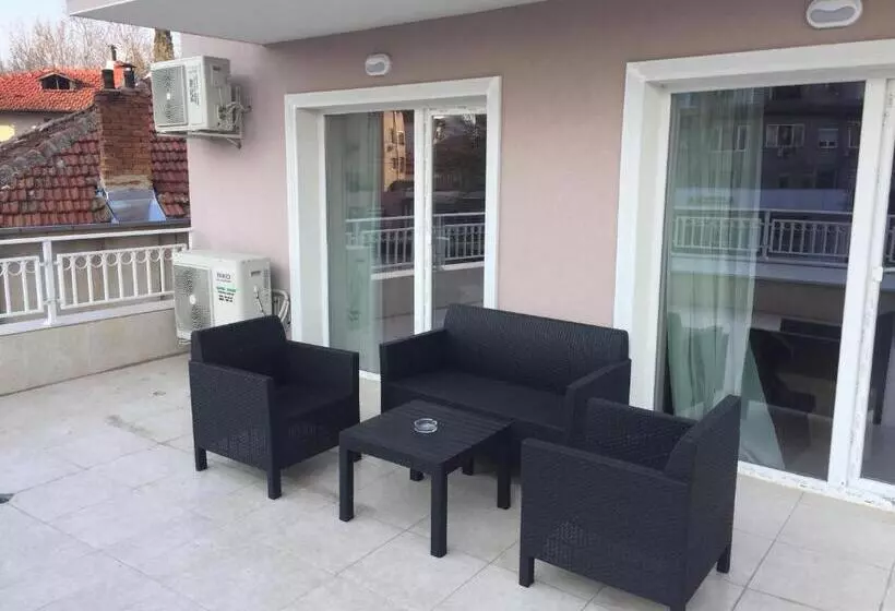 Family Hotel   City Hotel Yambol