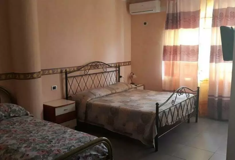 ホテル Agriturismo Carlo Cioffi