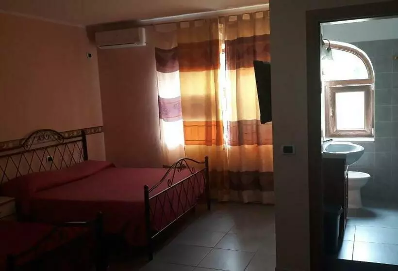 ホテル Agriturismo Carlo Cioffi