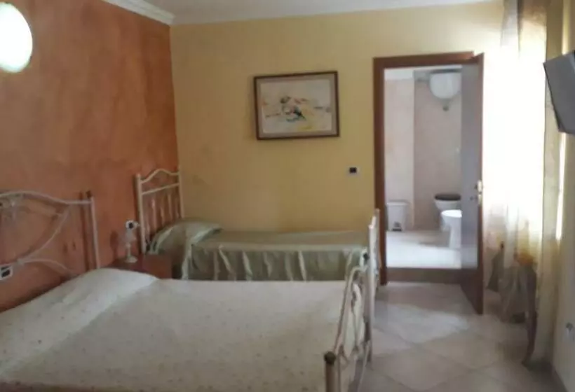 ホテル Agriturismo Carlo Cioffi