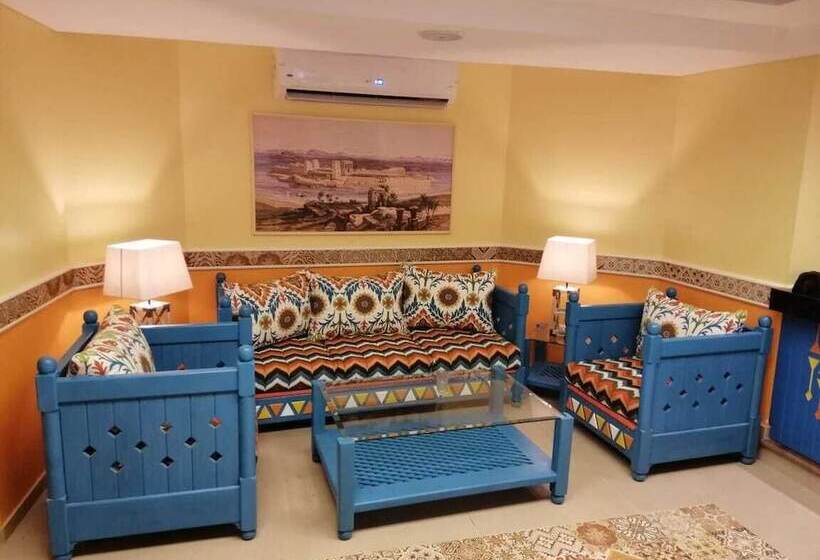 هتل Almadiafa   المضيفه