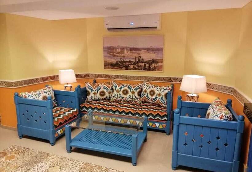 هتل Almadiafa   المضيفه