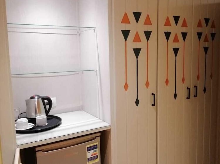 هتل Almadiafa   المضيفه