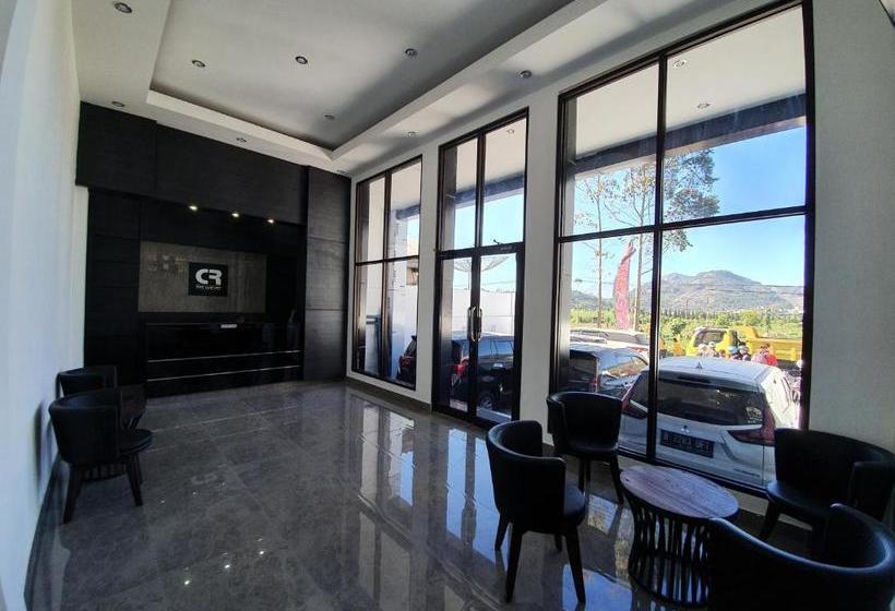 בית מלון כפרי Charaka Residence Dieng