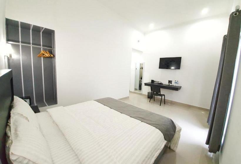 בית מלון כפרי Charaka Residence Dieng