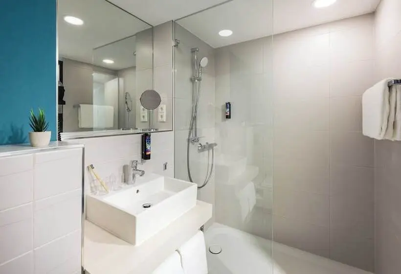 ホテル Holiday Inn   The Niu, Seven Dusseldorf Ost, An Ihg
