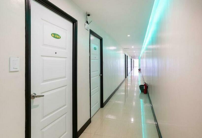 Hotel Oyo 195 Ranc Biñan